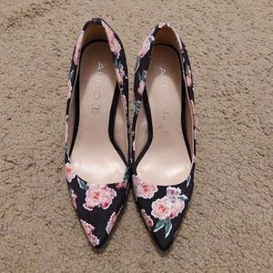 Aldo pump high heels floral shoes.